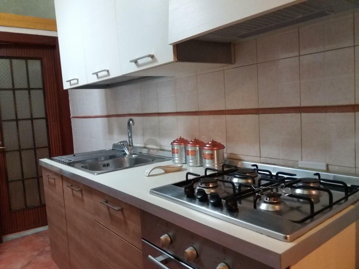 Appartamento Casa Lillina A Toledo , Near Piazza Del Plebiscito Napoli