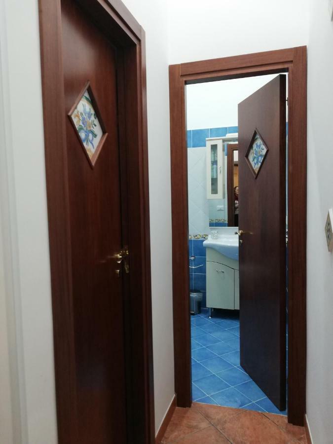 Appartamento Casa Lillina A Toledo , Near Piazza Del Plebiscito Napoli